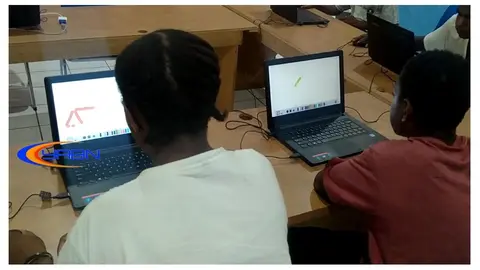 Senang menggambar, ayo menggambar