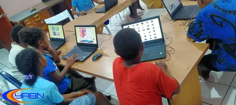 Belajar menggunakan mouse dengan cara bermain game