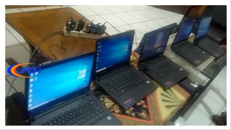 Hanya lima Laptop